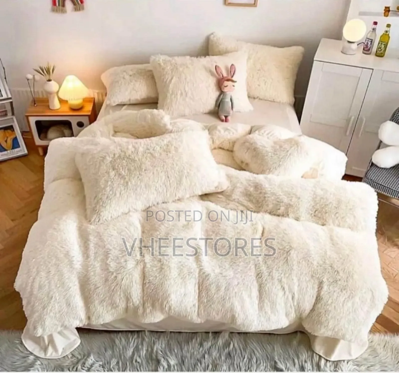Luxury Fur Bedding Set ~ Cream Color