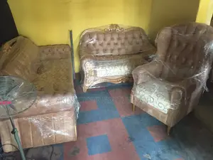 7 Sitter of Half Caving Royal Chair