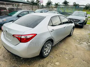 Toyota Corolla 2015 Silver