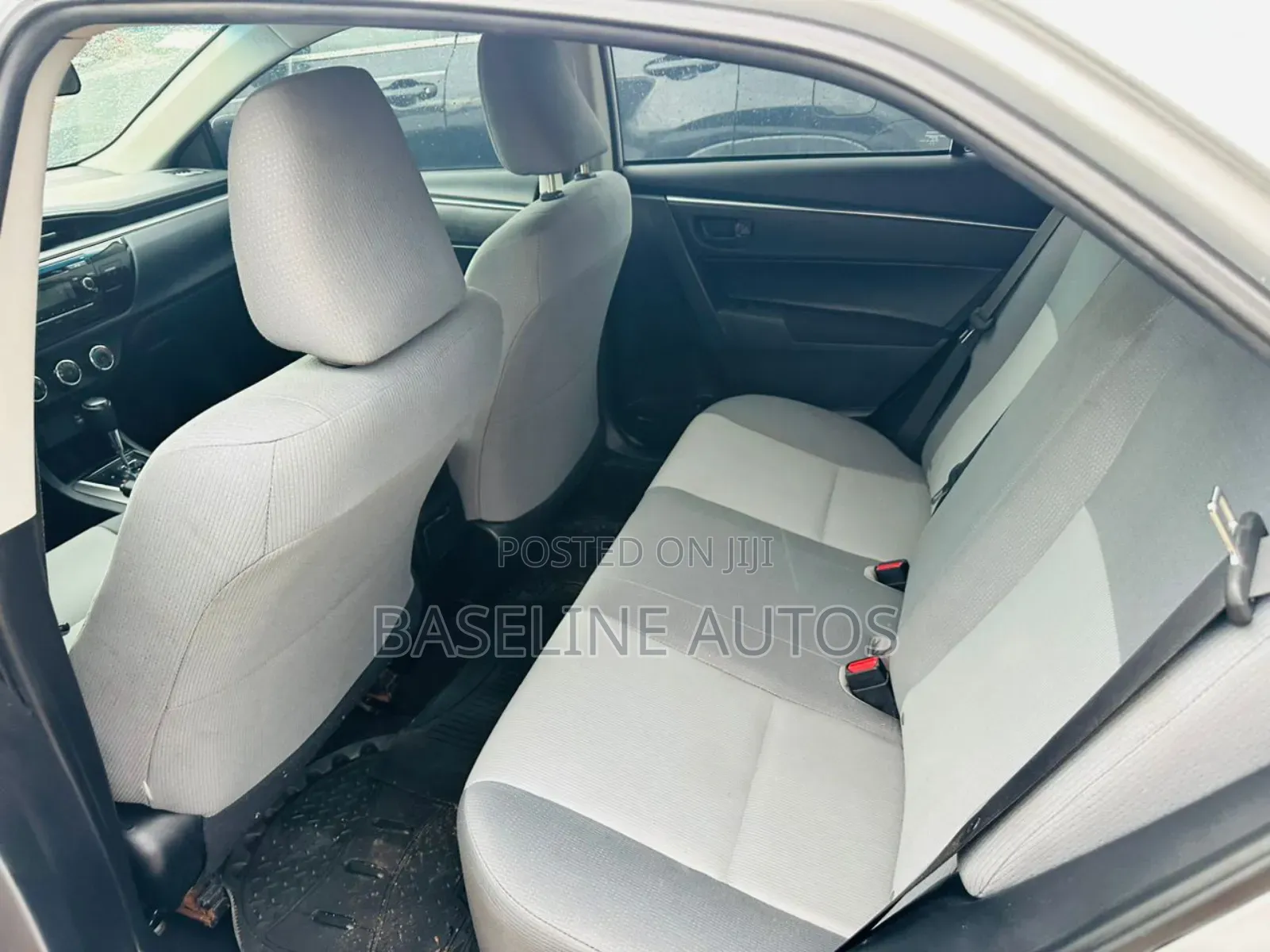 Toyota Corolla 2015 Silver
