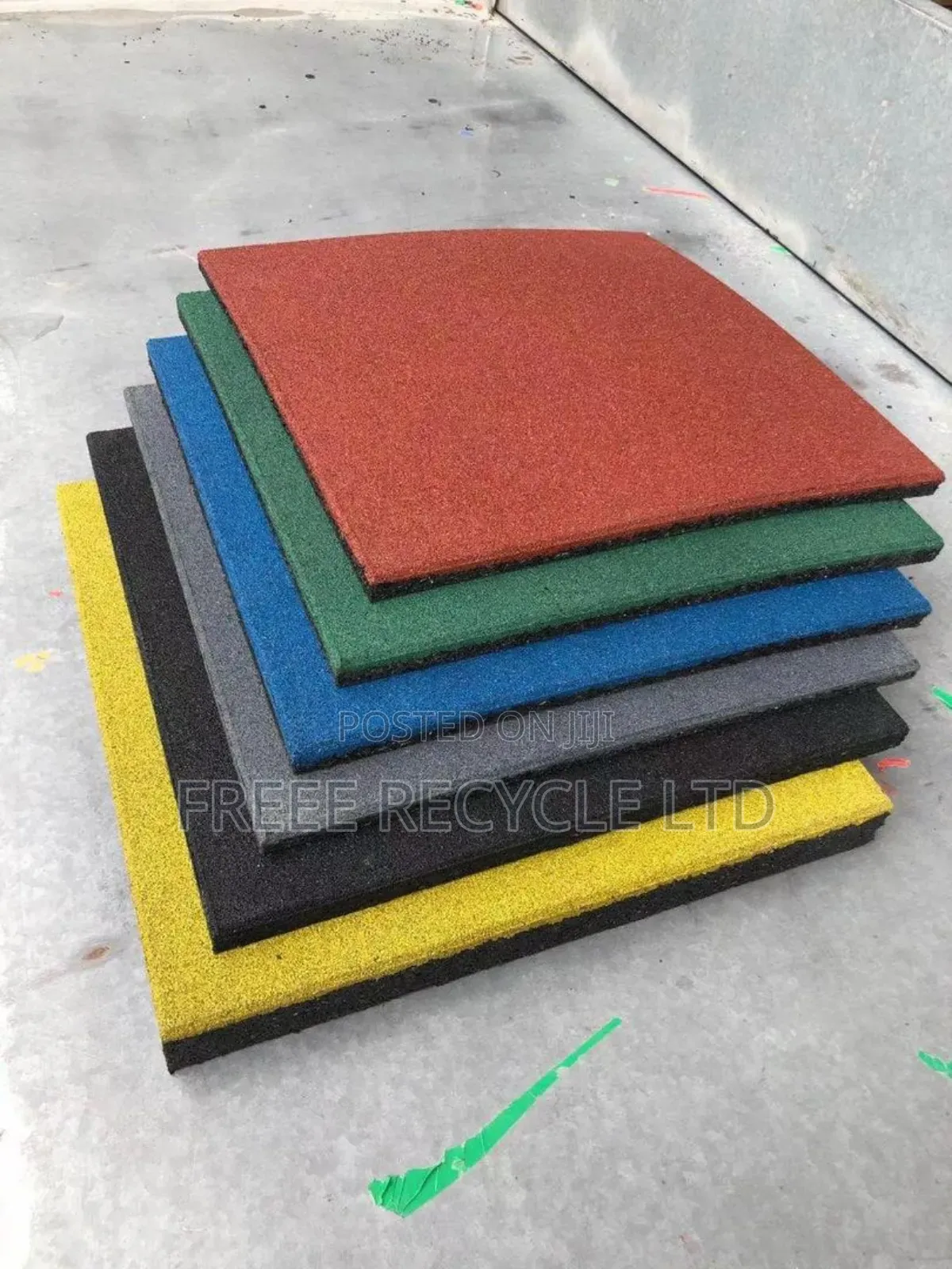 Plain/Interlocking Tiles (Gym Floor)
