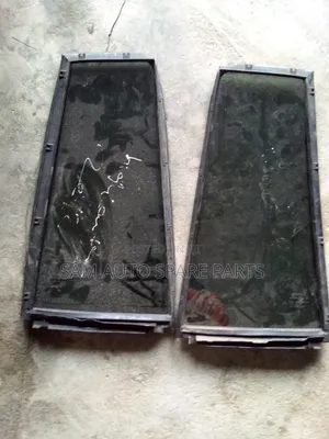 Lexus LX 570 2014 Model Door Vent Glass Two Back