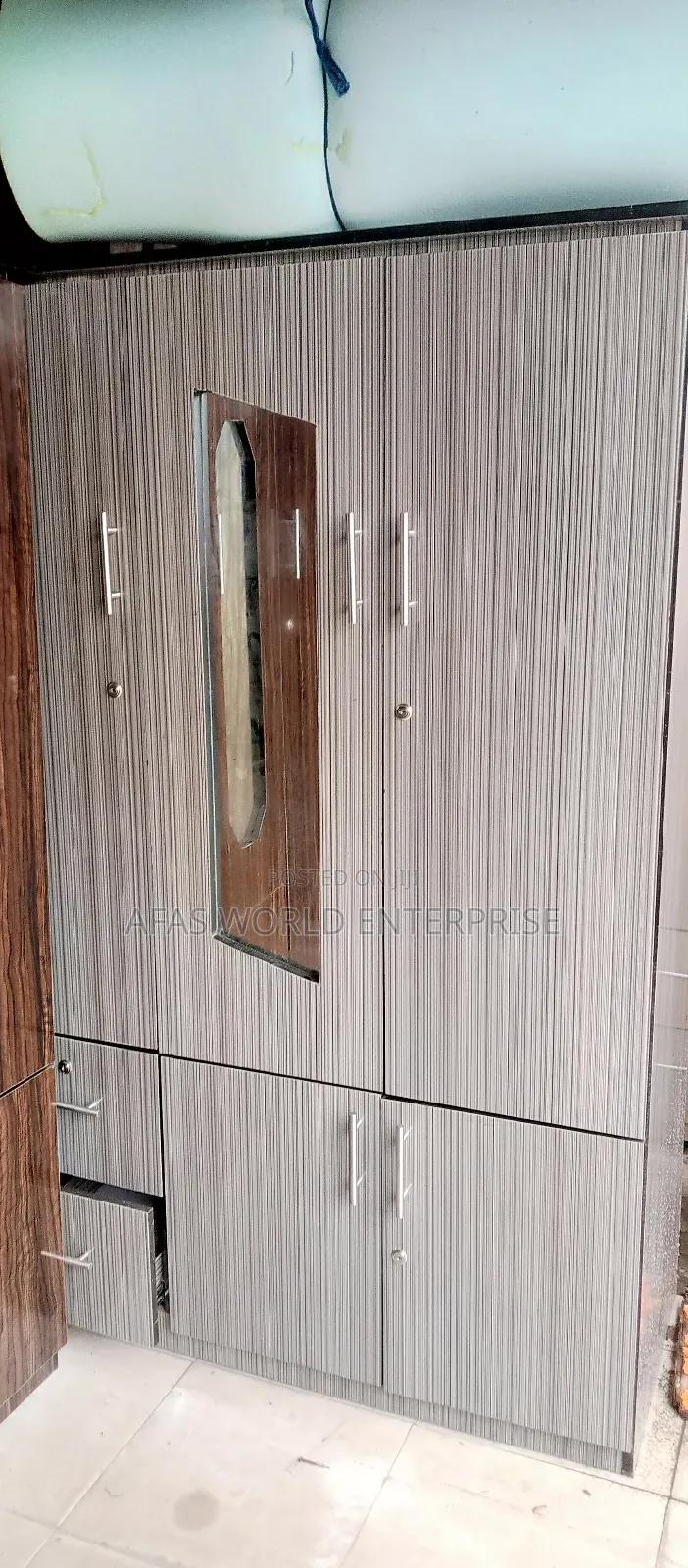 Beautiful Wardrobe for Home Use