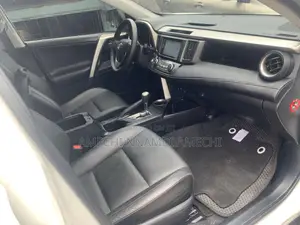 Toyota RAV4 2015 White