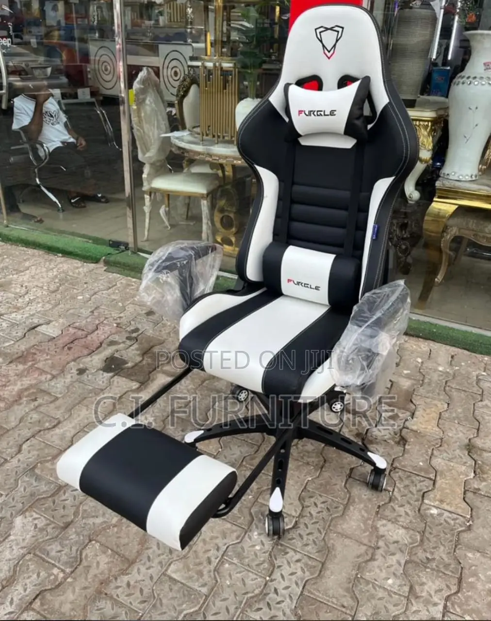Good Gamma Chairs With Back Support and Head Rest