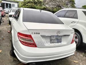 Mercedes-Benz C300 2010 White