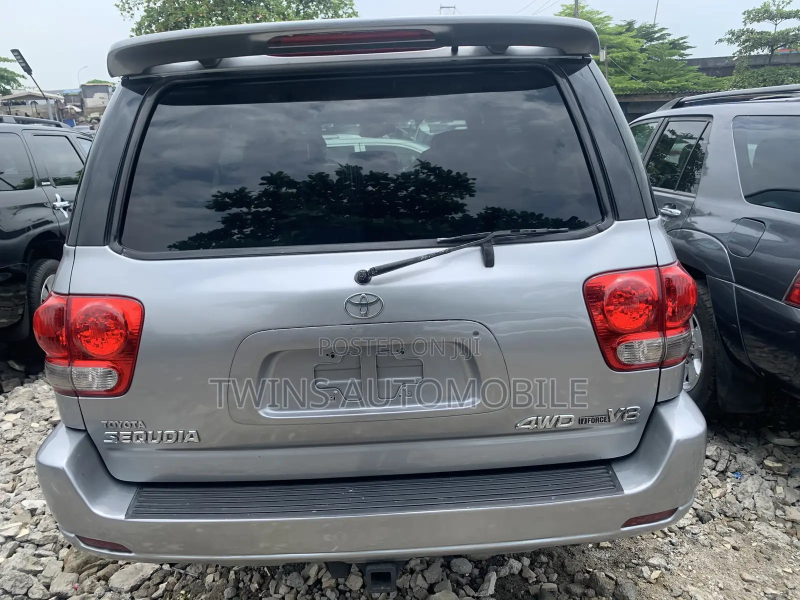 Toyota Sequoia 2006 Silver