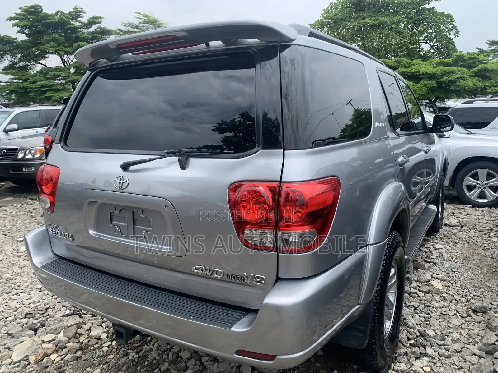 Toyota Sequoia 2006 Silver