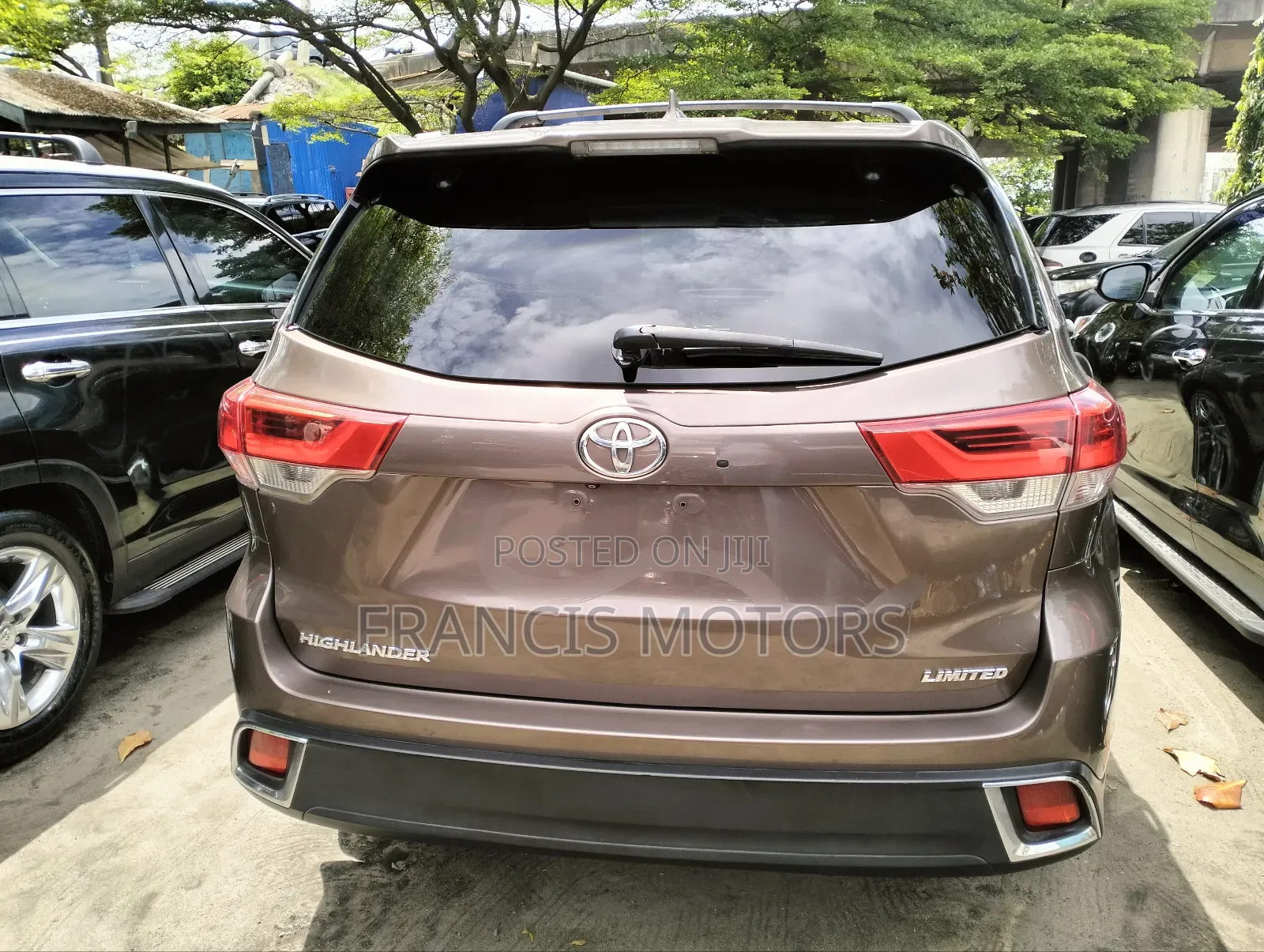 Toyota Highlander 2017 Brown