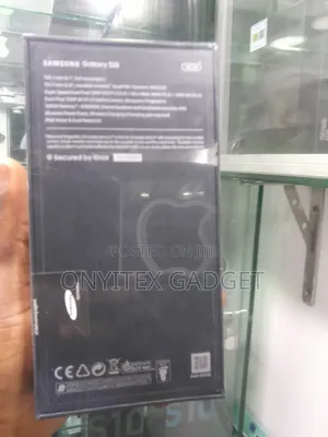 New Samsung Galaxy S10 128 GB