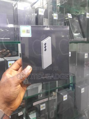 New Samsung Galaxy Fold 512 GB Silver