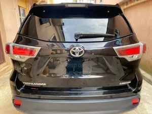 Toyota Highlander 2016 Black