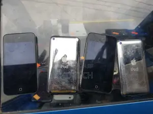 Apple iPod 4th Generation 8gb 32gb