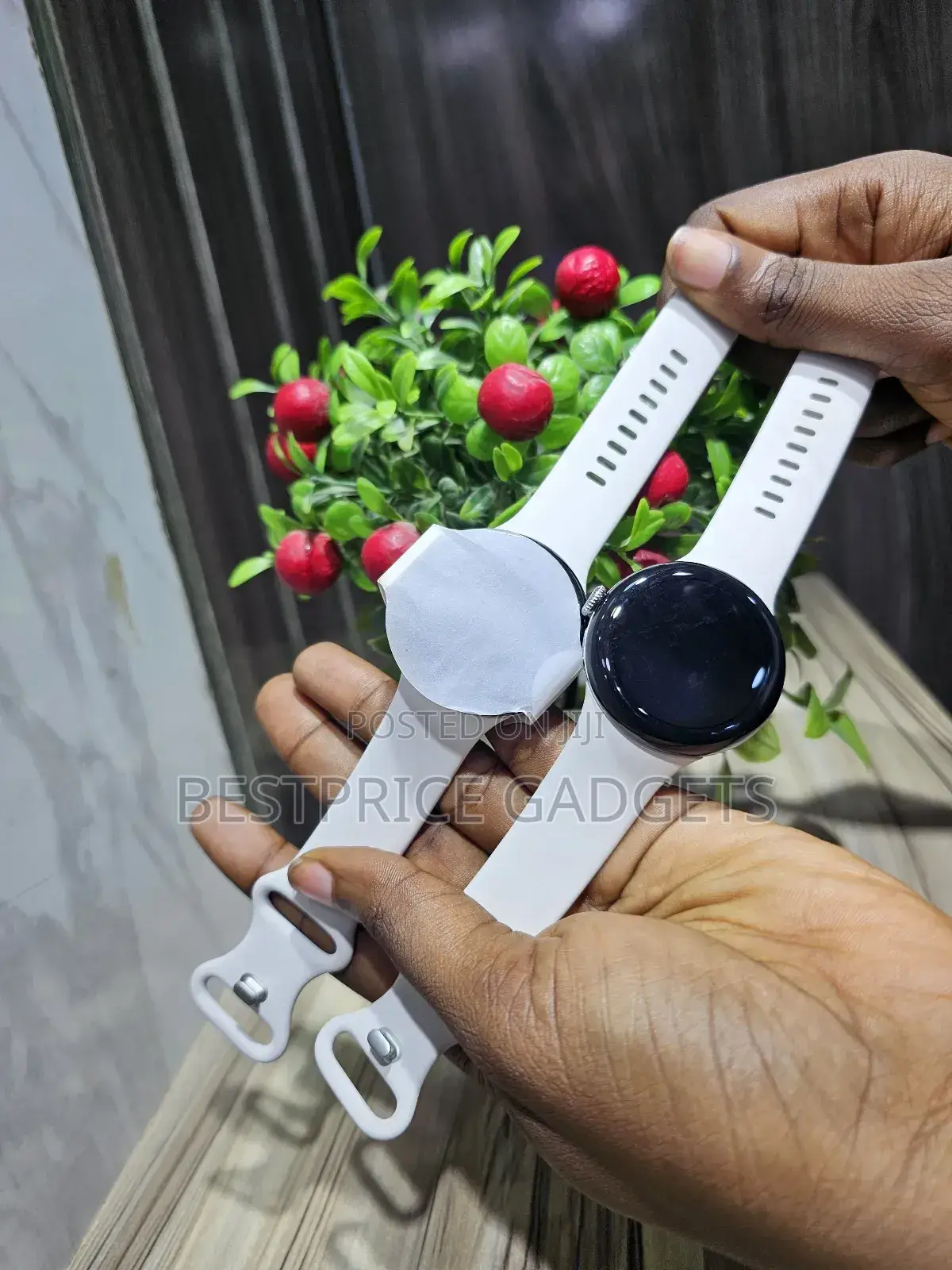 Google Pixel Watch 2 New Condition Porcelain Colour