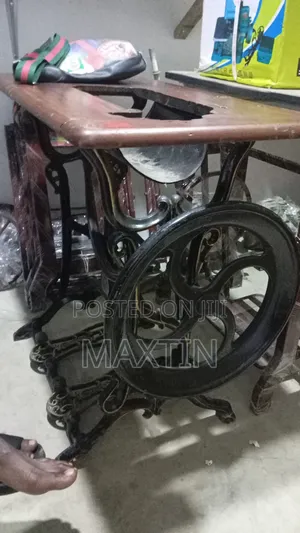 Photo - Stand for Both Manual and Imdustrial Machine