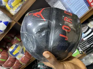 BLACK BASKETBALL (Jordan )