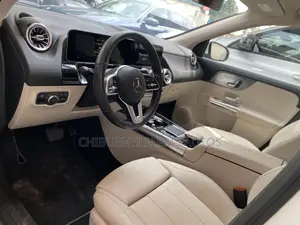 Mercedes-Benz GLA 250 2021 White