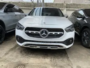 Mercedes-Benz GLA 250 2021 White