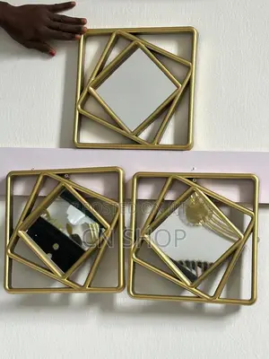 Sdet of 3 Square Mirrors