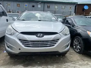 Hyundai Tucson 2011 Silver