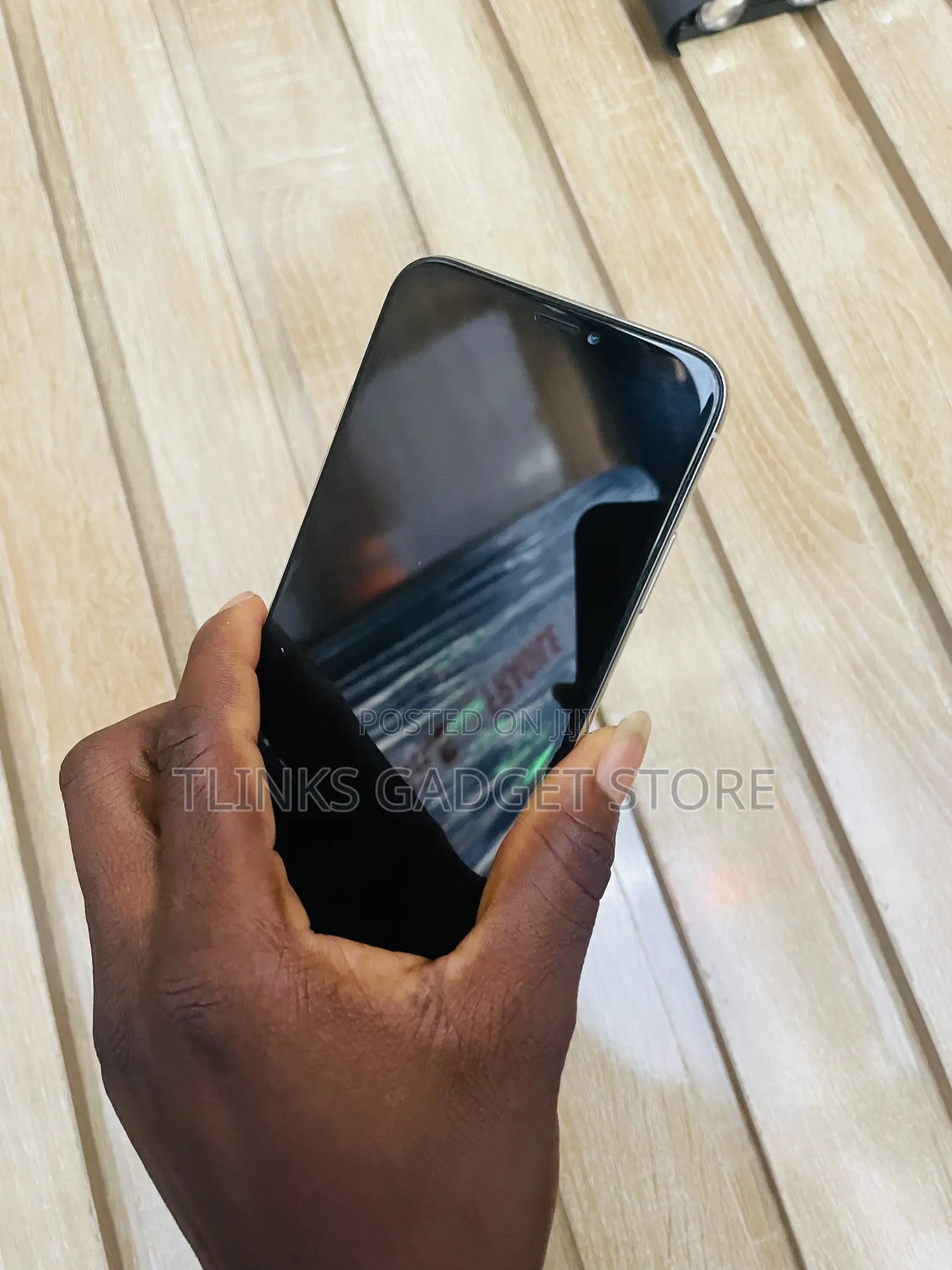 Apple iPhone X 64 GB White
