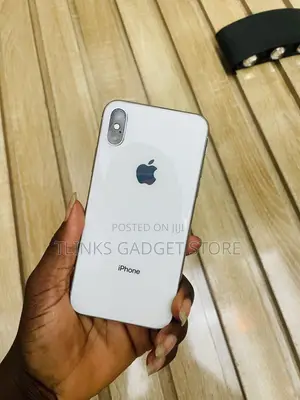 Apple iPhone X 64 GB White