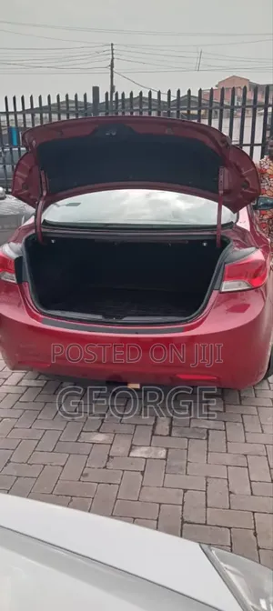 Hyundai Elantra GLS Automatic 2012 Red