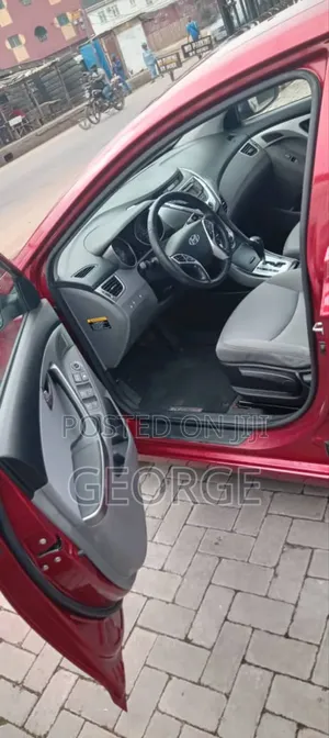 Hyundai Elantra GLS Automatic 2012 Red