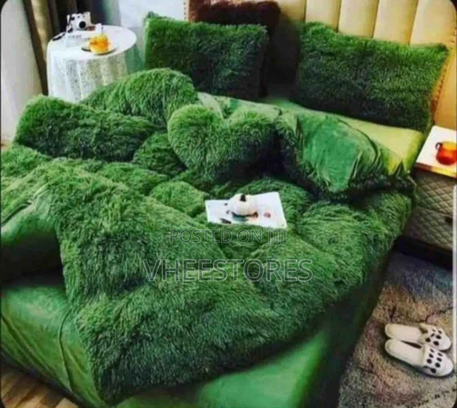 Classic Green Fur Bedding