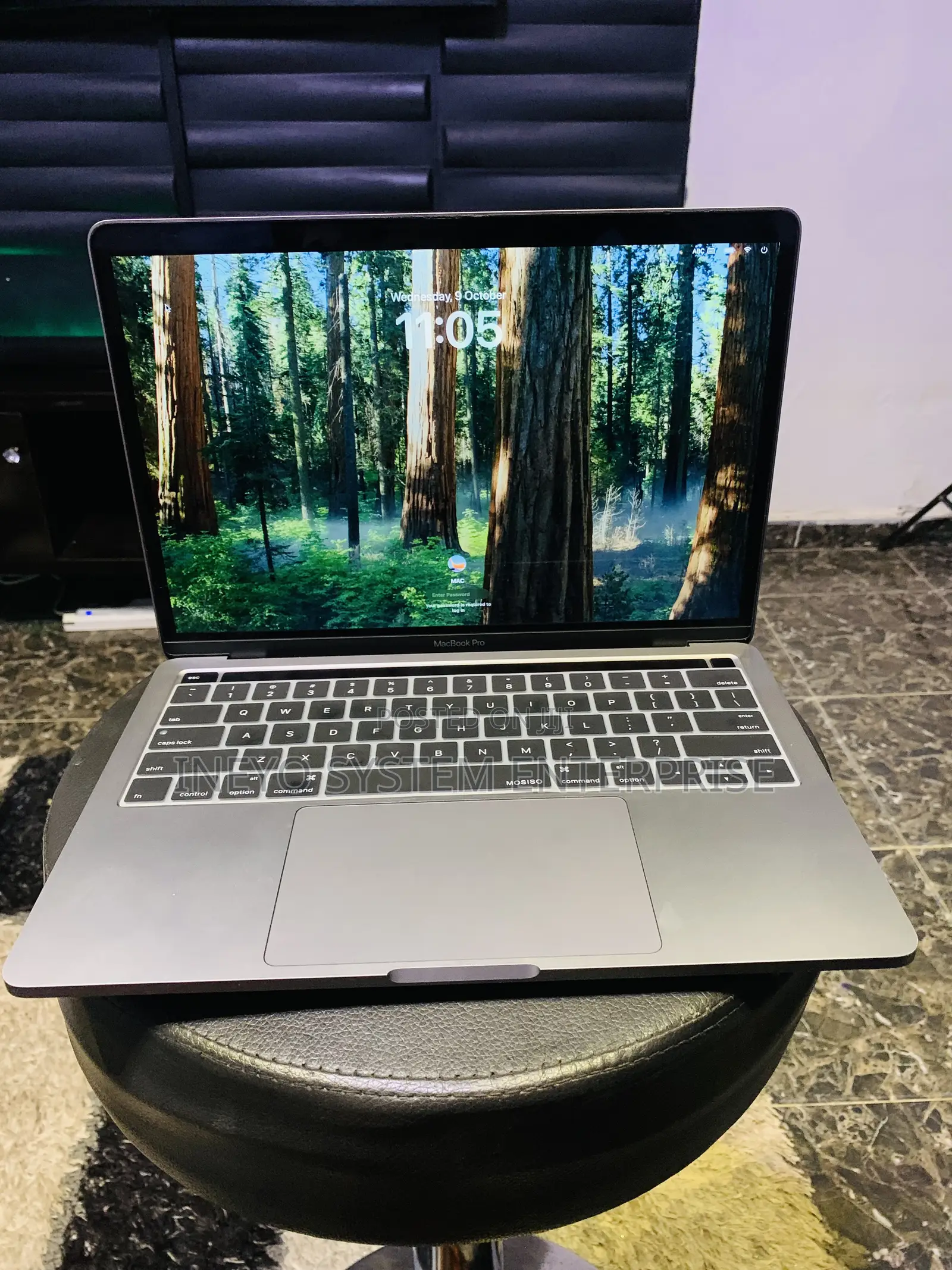 Laptop Apple MacBook Pro 2020 16GB Intel Core I5 SSD 512GB