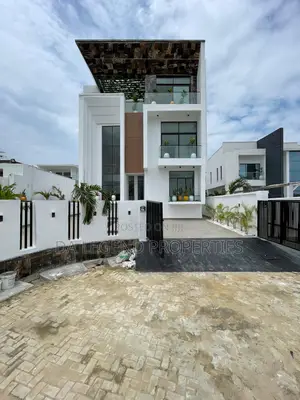 6bdrm Duplex in Lekki for sale