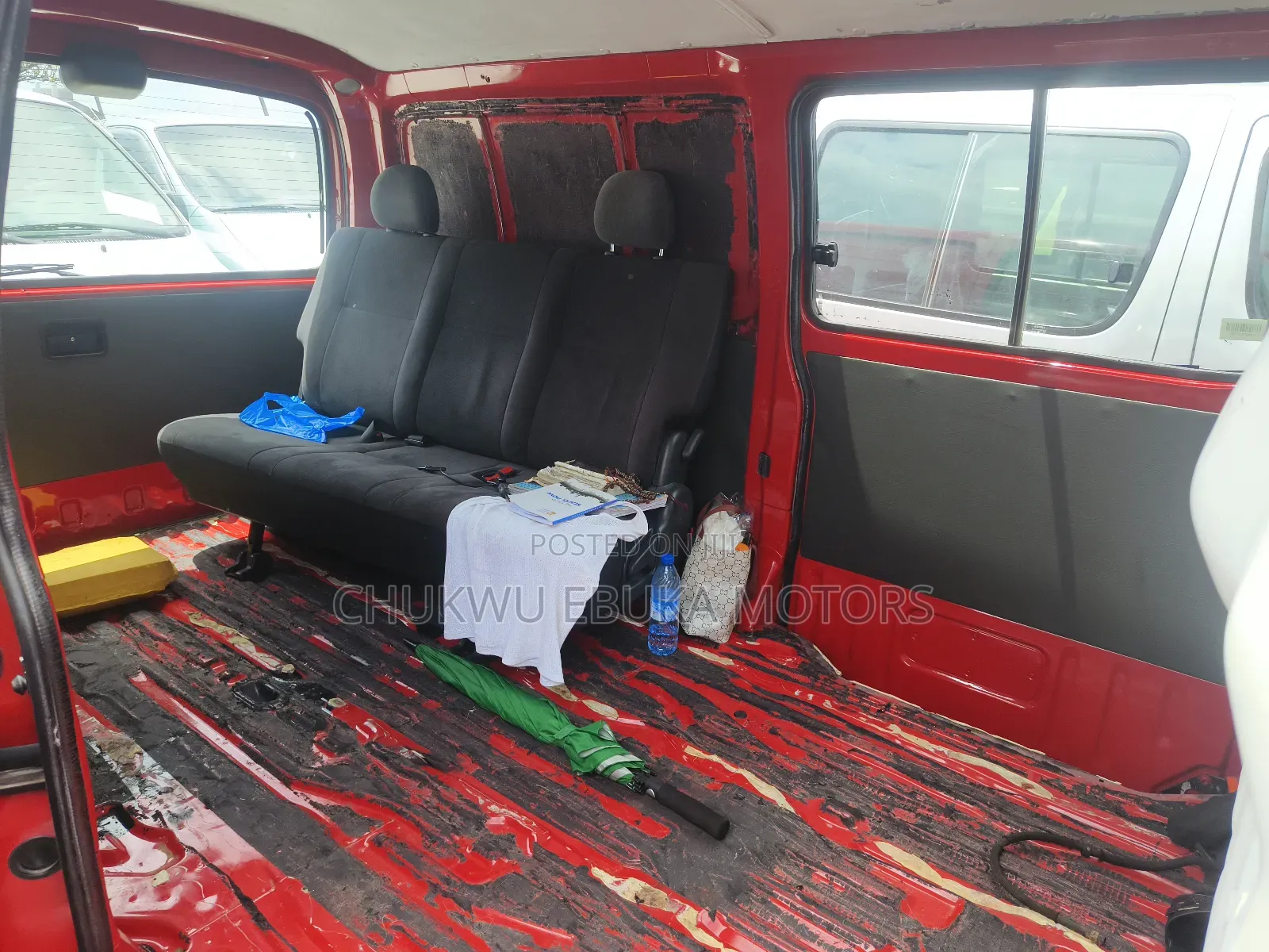 Toyota HiAce 2002 Red