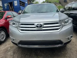 Toyota Highlander Limited 2012 Silver