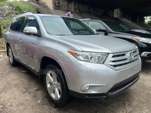 Toyota Highlander Limited 2012 Silver