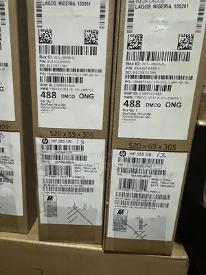 New Laptop HP 250 G10 4GB Intel Core I3 SSD 256GB
