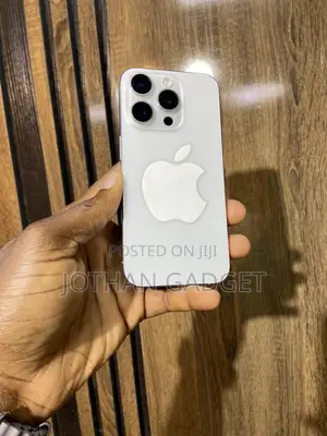 Apple iPhone 15 Pro 128 GB White
