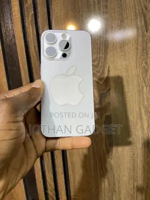Apple iPhone 15 Pro 128 GB White