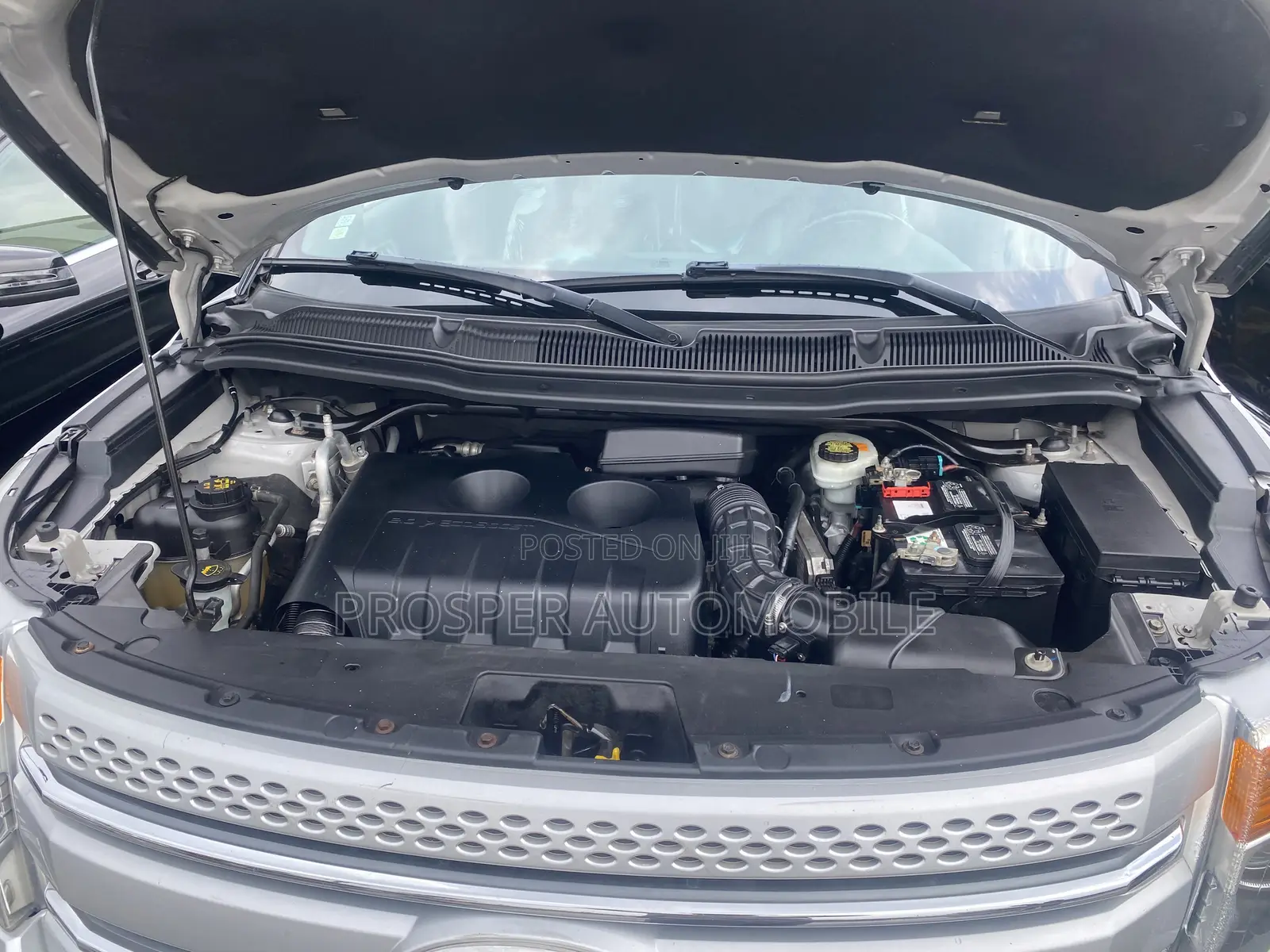 Ford Explorer 2013 Silver