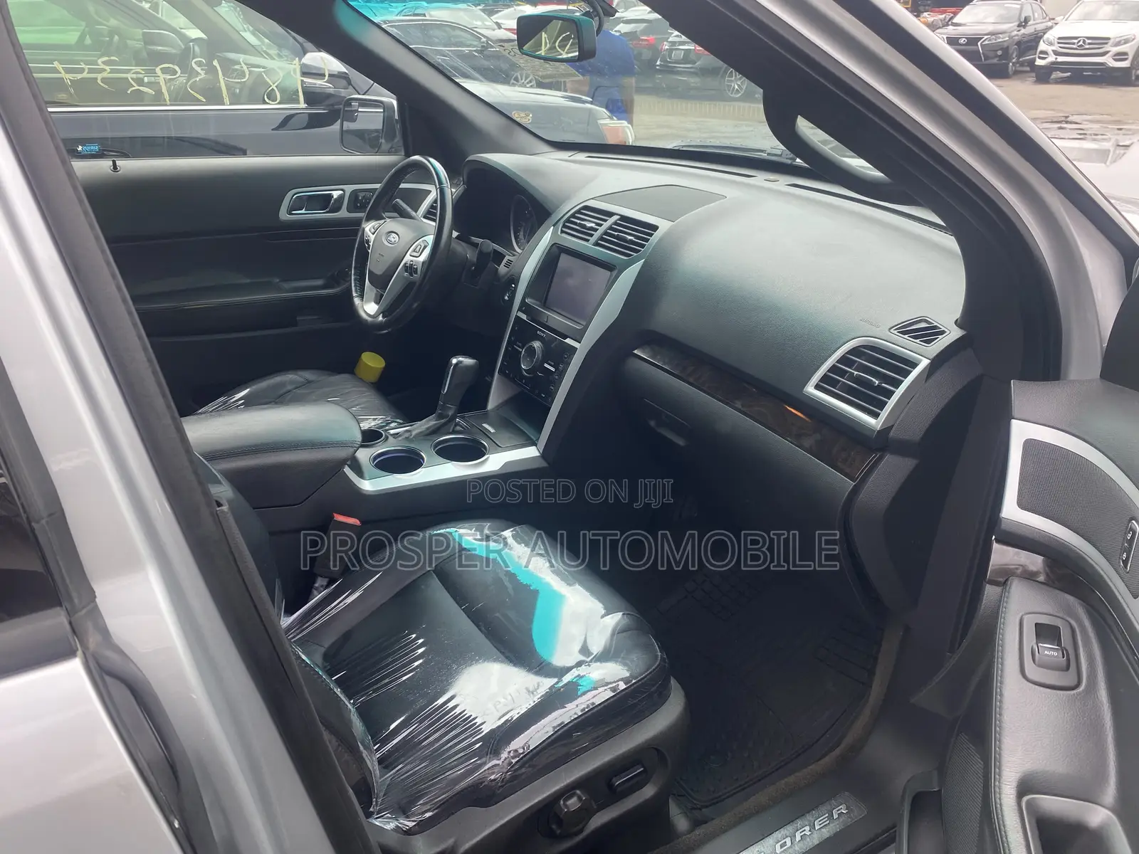 Ford Explorer 2013 Silver