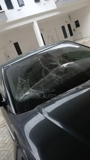 Range Rover Evoque Windscreen Glass Available