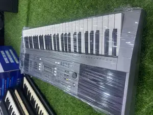 Yamaha Keyboard Model PSR E 353