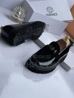 Luxury Versace Shoe