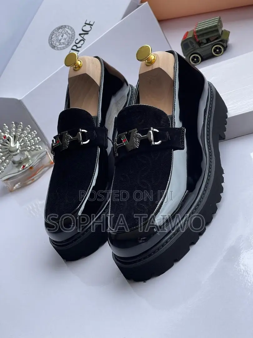 Luxury Versace Shoe