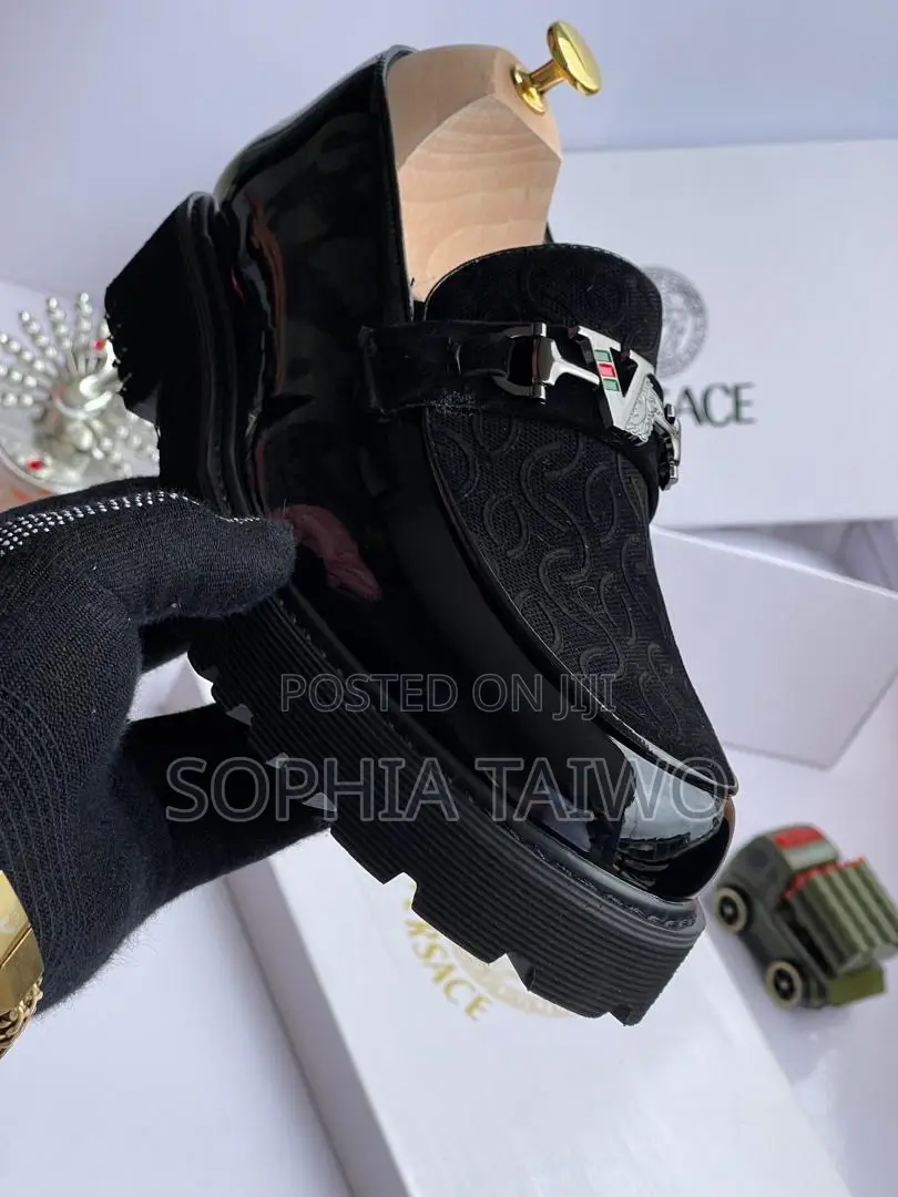 Luxury Versace Shoe