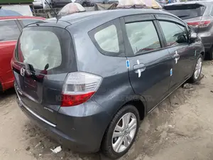 Honda Fit Automatic 2010 Gray