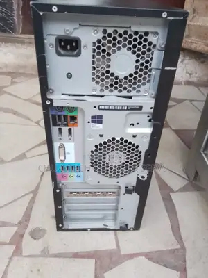 Desktop Computer HP Z240 16GB Intel Xeon HDD 1T