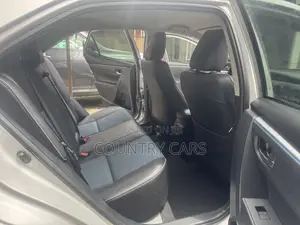 Toyota Corolla 2016 Silver