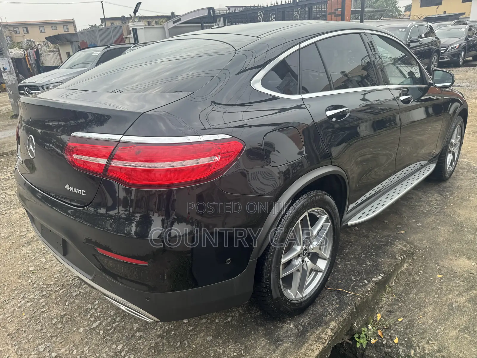 Mercedes-Benz C300 2017 Black