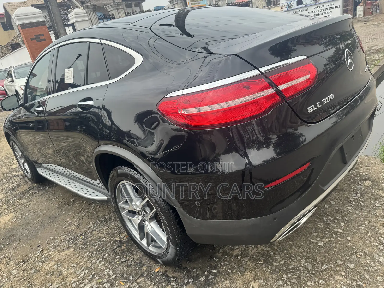 Mercedes-Benz C300 2017 Black