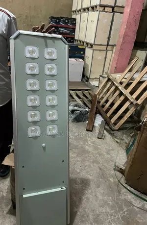 Best 80watt 12eyes Aluminum All in One Solar Street Light